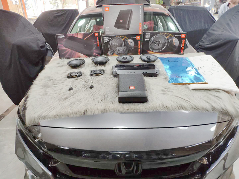 本田雅閣 JBL音響裝