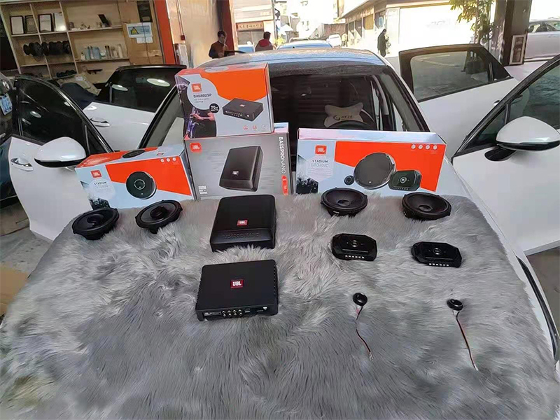 榮威R X 5升級J B L喇叭